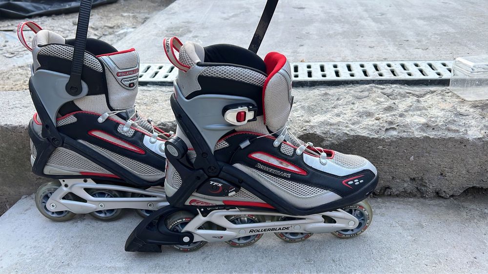 Role K2  Power 84 noi și Rollerblade 46