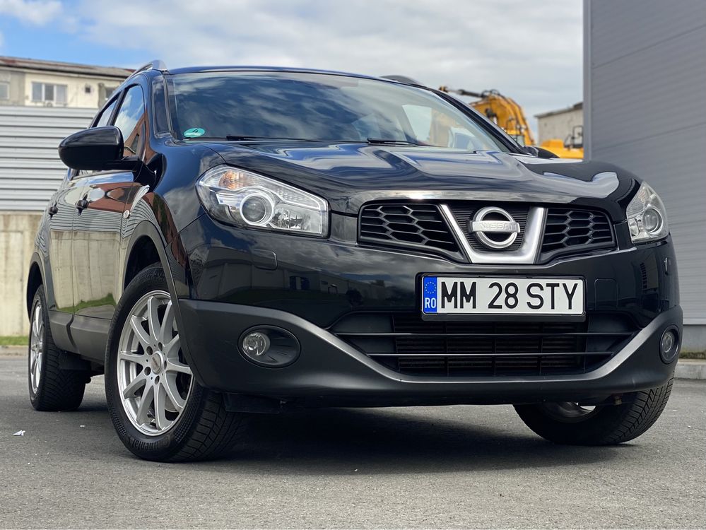 Nissan Qashqai 2012 / Cutie Automată / Full Dotări / 7 Locuri