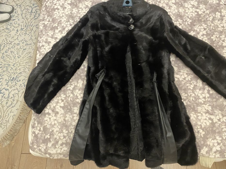 Чёрная норковая шуба
