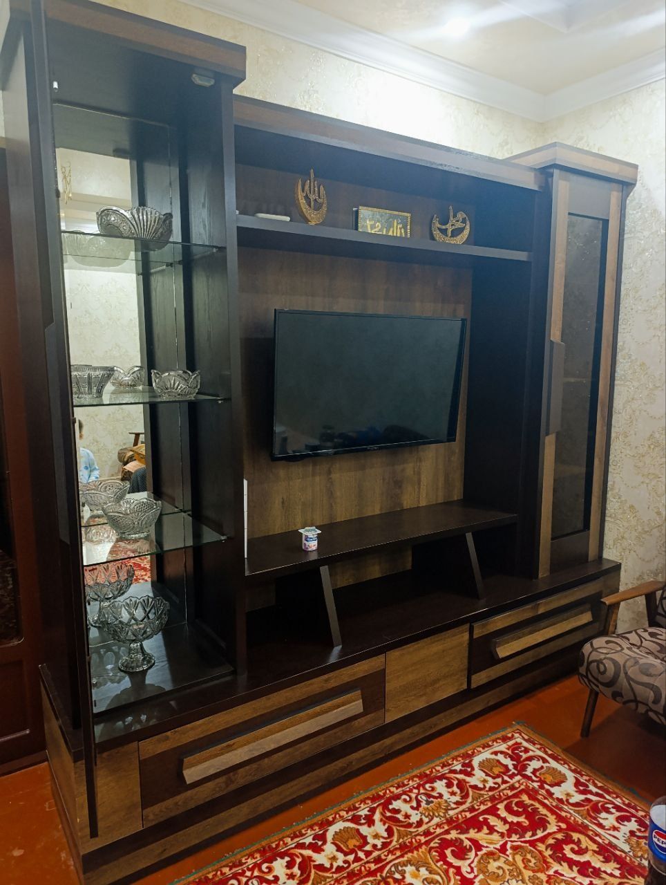 Mehmonxona uchun mebel