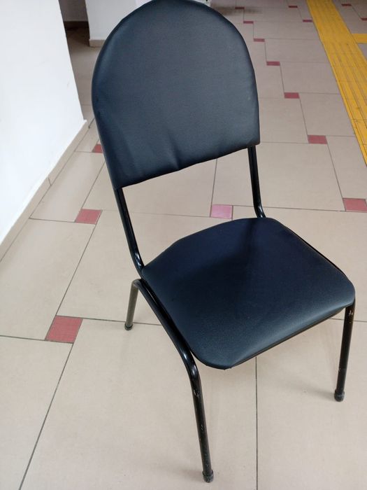 Стулья офисные 20 штук