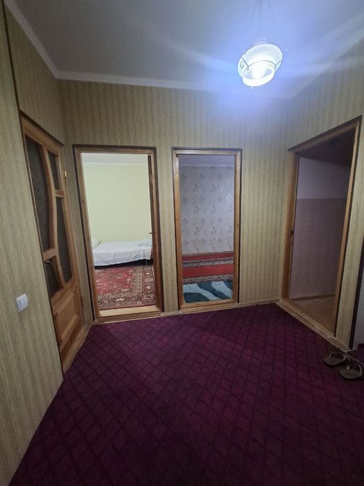 Срочно 3х комнатный квартира..2 этаж Альянс дом.крытий рынок.