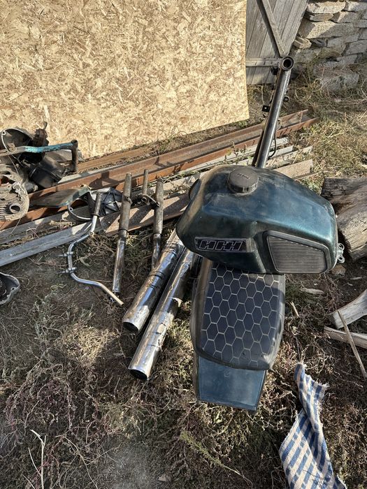 Продам запчасти на иж Планета 4