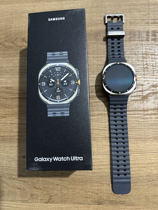 Samsung Galaxy Watch Ultra, 47mm, LTE, Titanium Silver +set 12 bratari