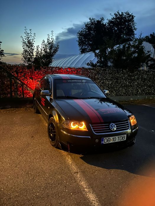 Vând Volkswagen passat b5.5 an 2001 în stare bună