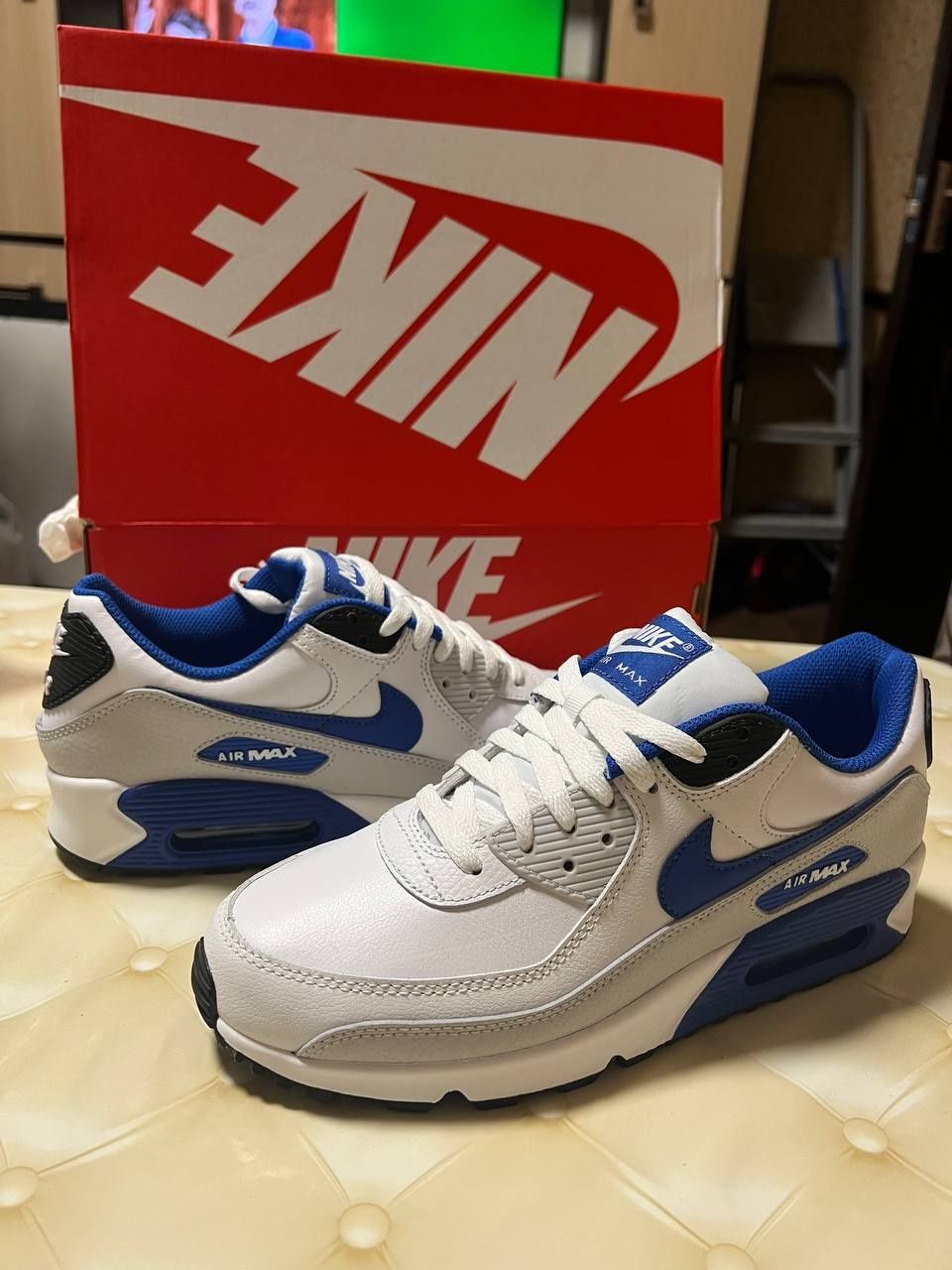 Кожаные кроссовки Nike Air Max 90