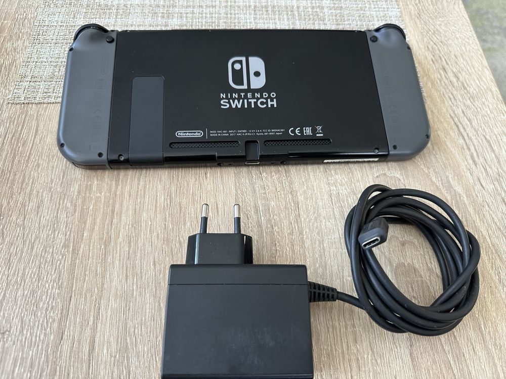Consola Nintendo Switch modabila