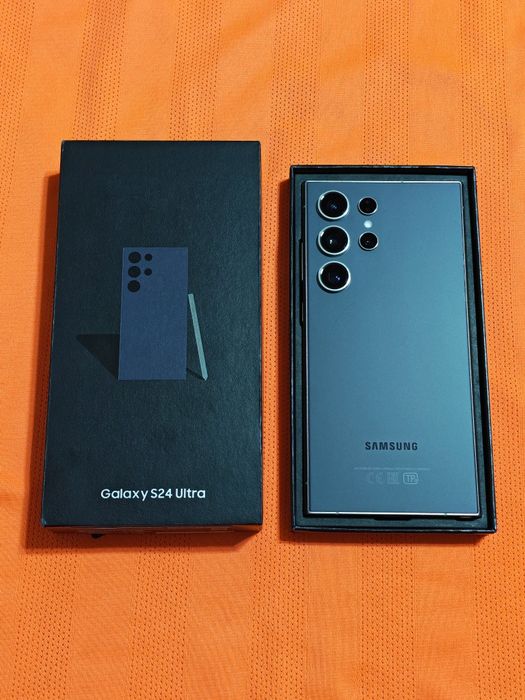 Samsung S24 Ultra 256 gb Ram 12 5G полный комплект