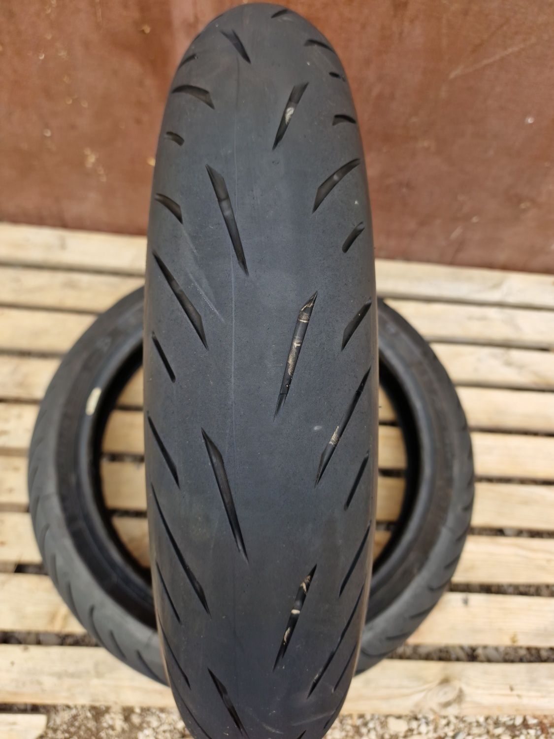 120/70/17 Bridgestone battlax dot 2021