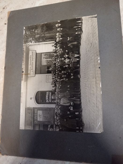 Vând fotografii vechi