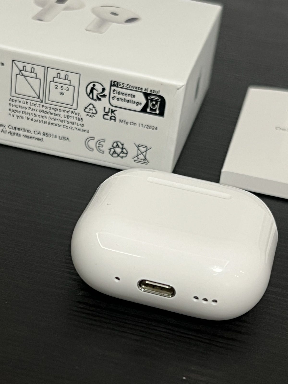 AirPods 4 Нови Безжични слушалки