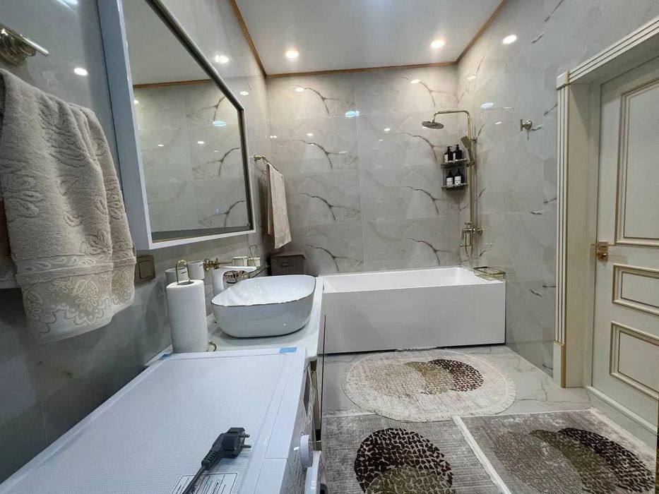 Продается  3/5/6 посольство России