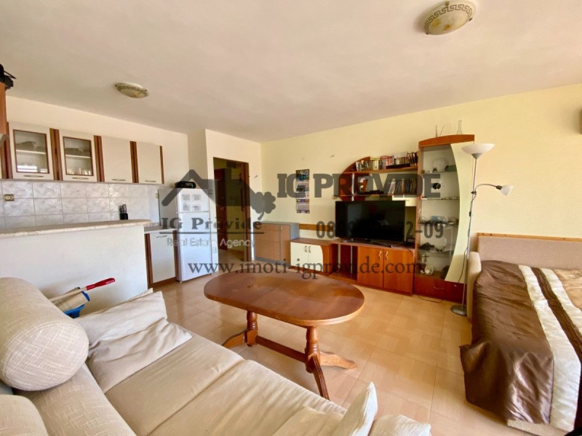 Продава се Тристаен апартамент в Свети Влас - 84 кв.м за 1071 €/кв.м - Снимка #4