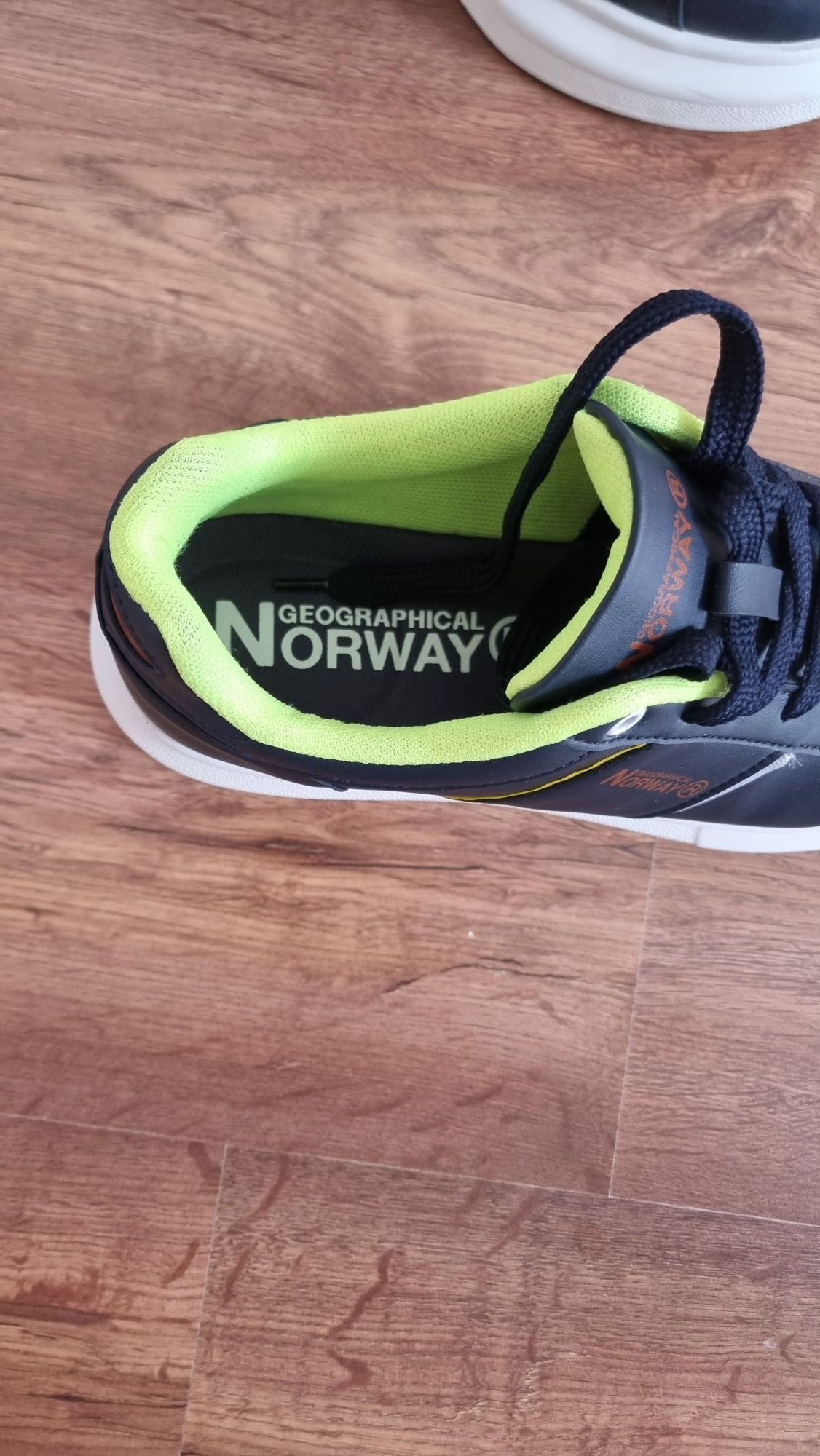 De vanzare sneakers NORWAY