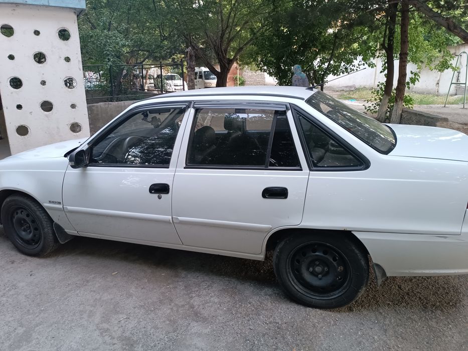 Nexia 2 16 mator zudlik bilan sotiladi olasiz minasiz