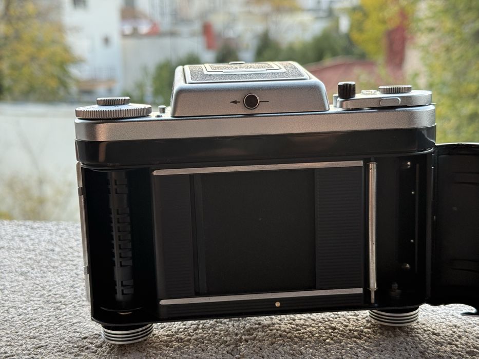 Pentacon Six + Carl Zeiss Jena 80mm f2.8 Biometar Zebra Medium Format