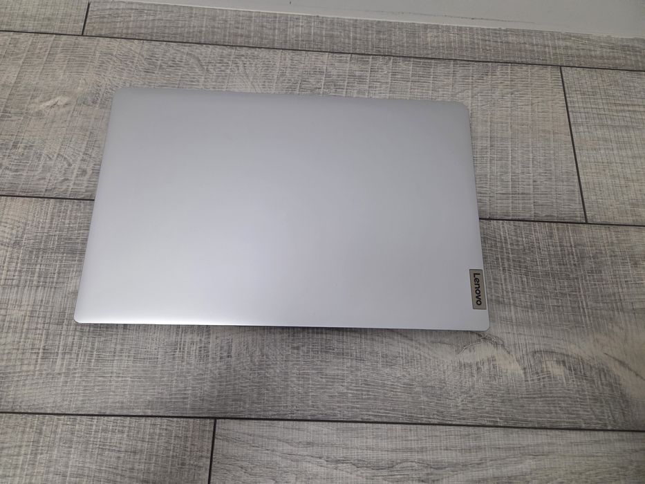 Vand Laptop Lenovo IdeaPad 1 Cu Ryzen 7