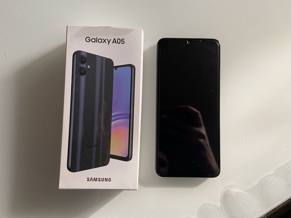 Продам Смартфон Samsung Galaxy A05 4 ГБ/64 ГБ черный