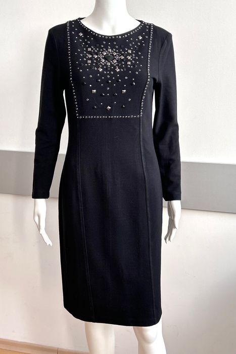 Красива секси рокля в класическо черно Rocco Barocco