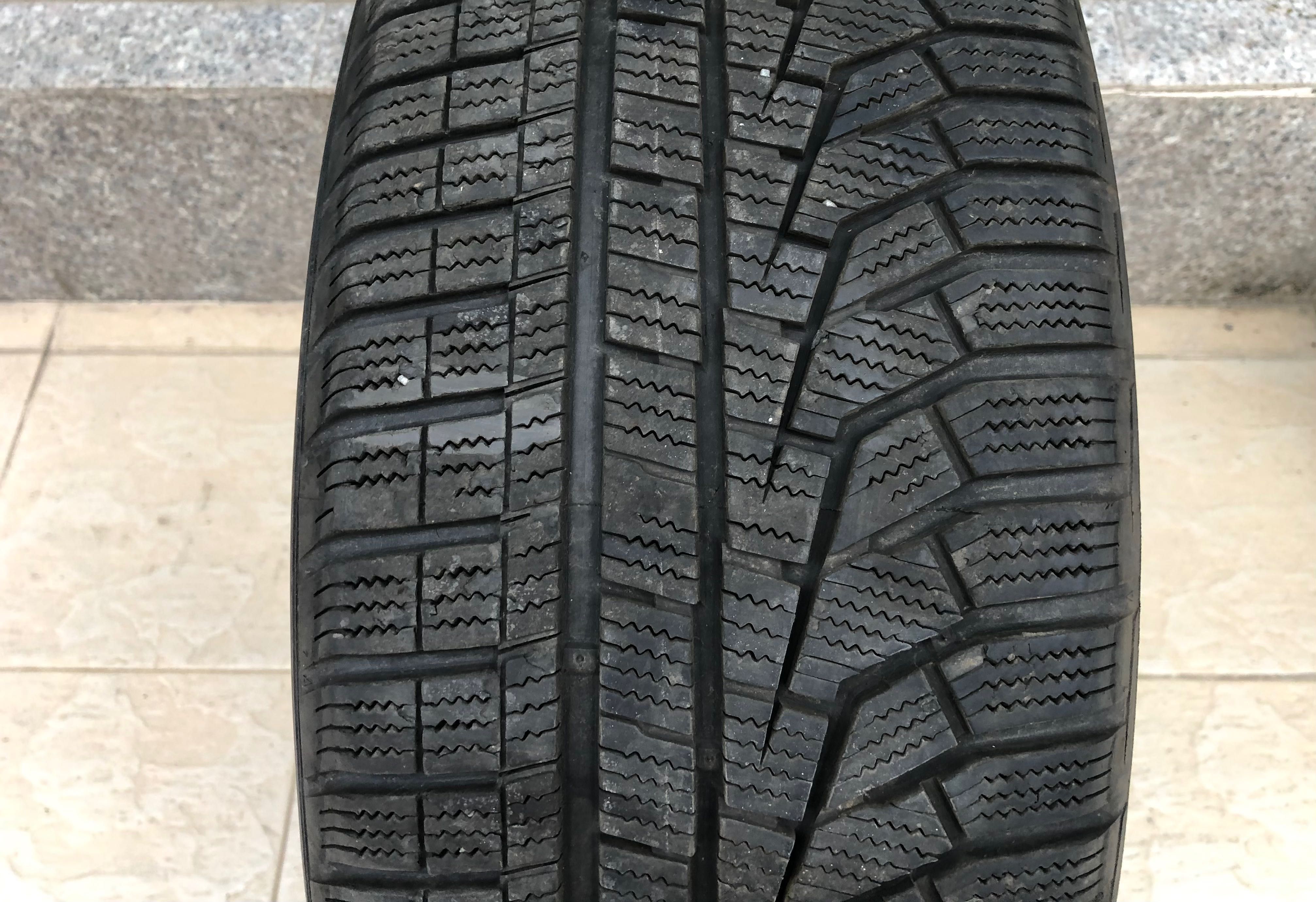 Гуми зимни гума HANKOOK 225/55/17