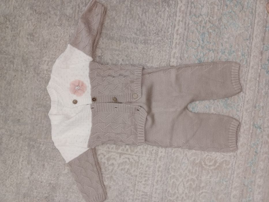 Продам теплый костюмчик