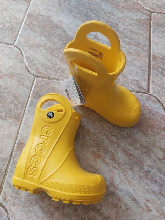 Жълти гумени ботуши Crocs