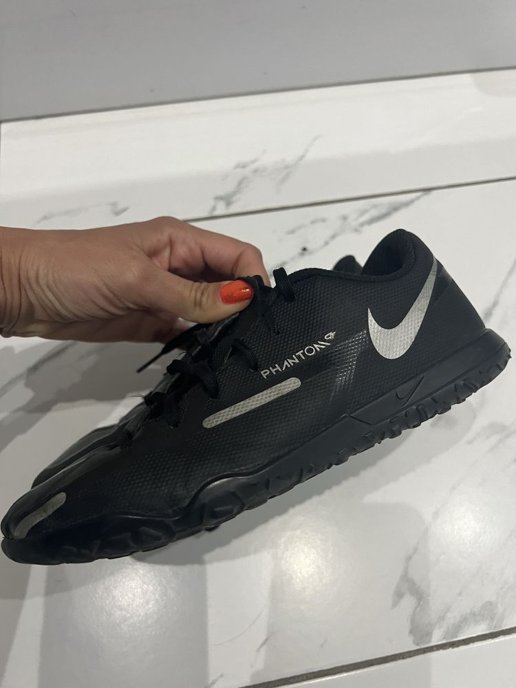 Футболни стоножки Nike