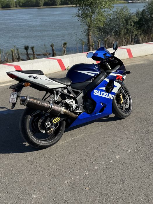 Suzuki gsx-r k4 600 cc ofer diferenta la ceva mai nou .