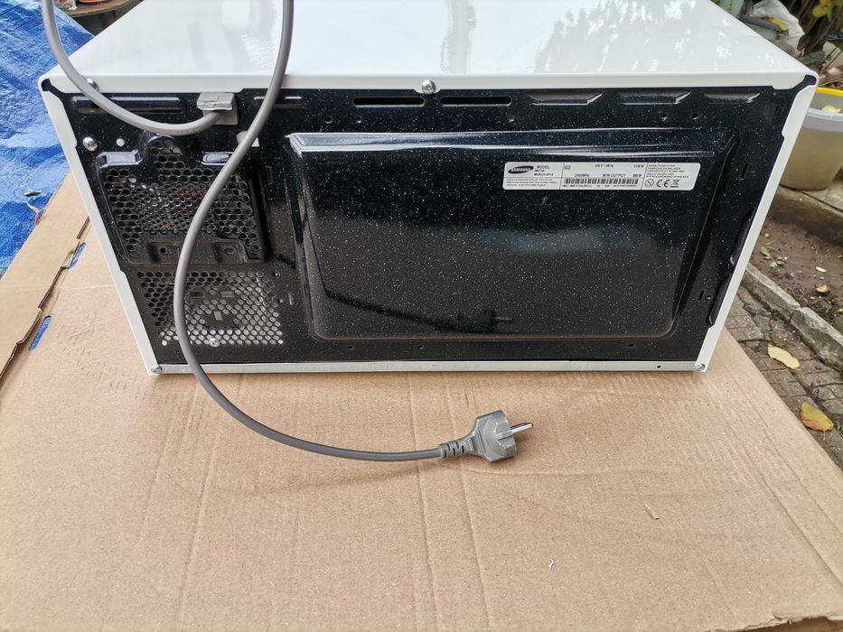 Микровълнова фурна Samsung ME73A