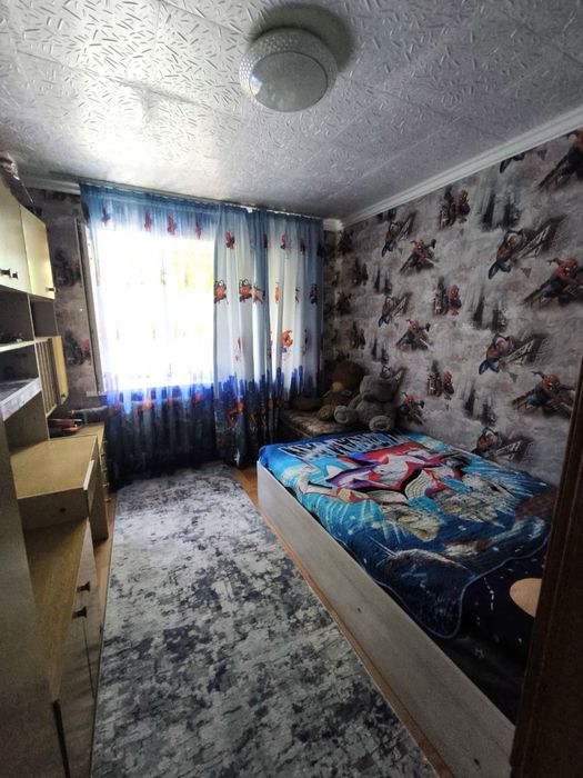 Продам квартиру,Фархадский,Афруз,Ин-яз,3комнотная,цена снижена