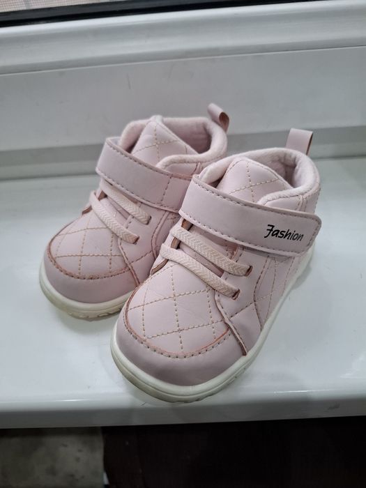 Теплые ботиночки для девочки