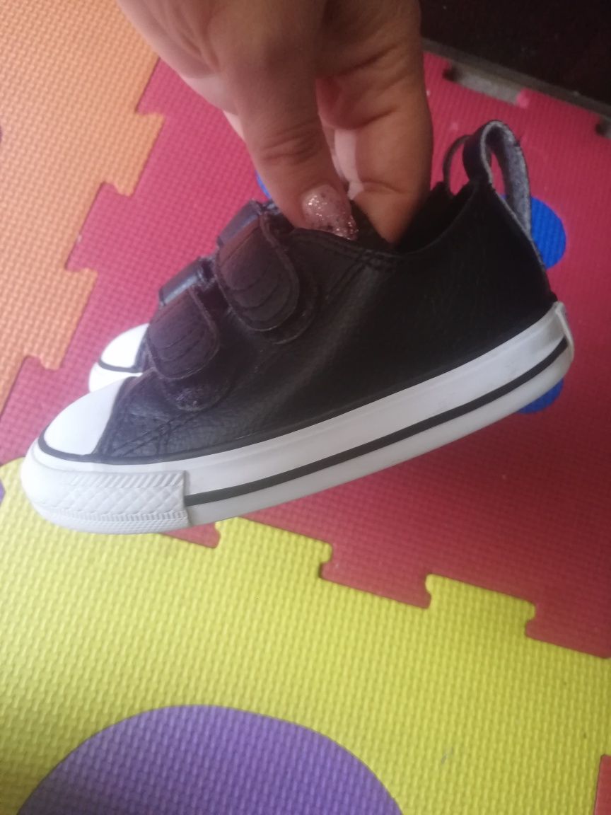 Vând teniși Converse originali, mărimea 21 interior 12,5 cm