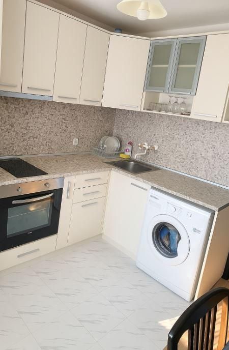 Етаж от къща в района на м-т Траката!