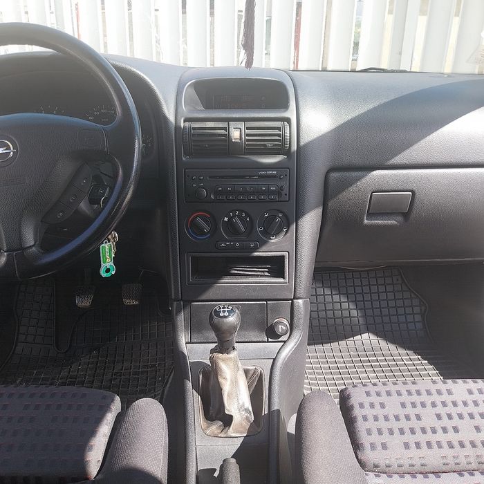 Vând Opel Astra G urgent preț negociabil mașina se afla în stare buna