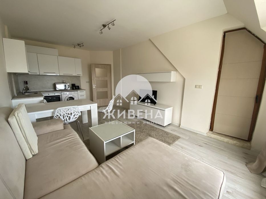 Продава се Двустаен апартамент в Варна, Аспарухово - 196 кв.м за 842 €/кв.м - Снимка #4