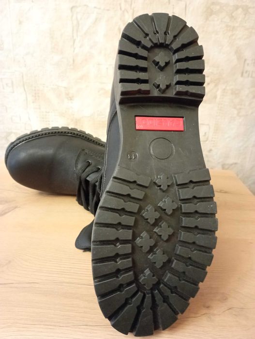Нови топли мъжки боти № 43  - черни