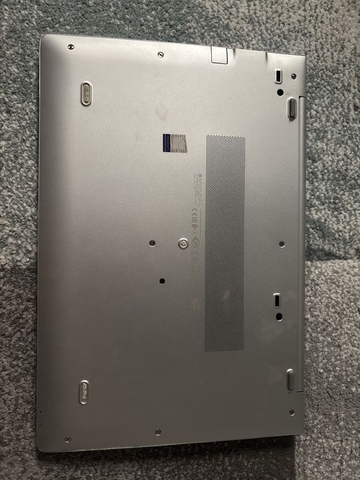 vand laptop perfect pentru ofice