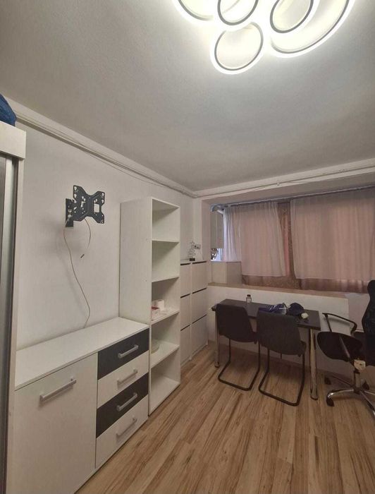 Garsonieră de închiriat- Roșiori de Vede bloc g100