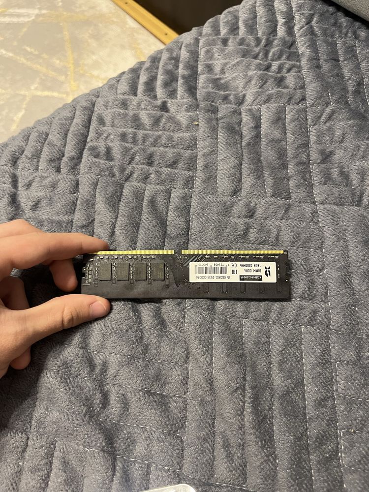 оперативная память 16гб ddr4 3200mHz
