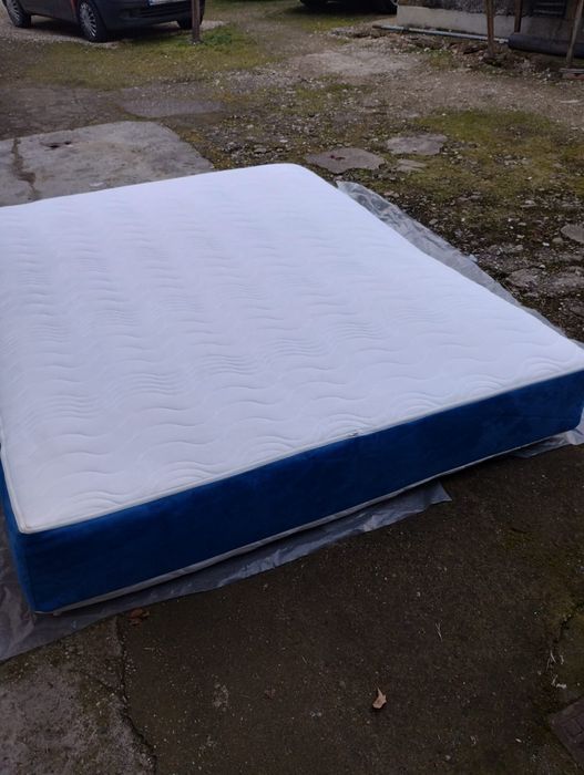 Vând saltea pat nouă