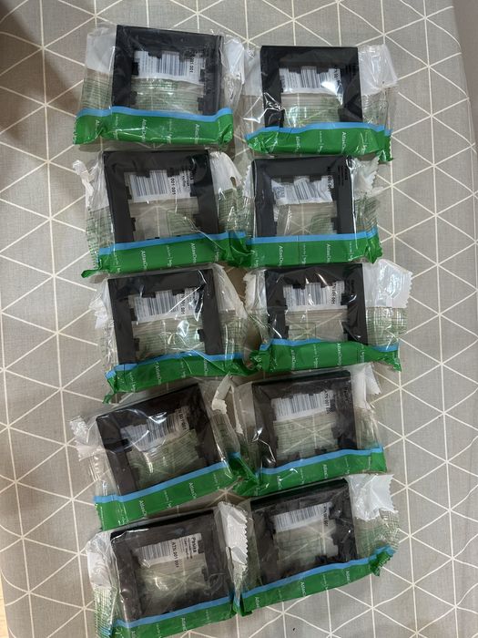 рамки для розекто schnider k084 atlas