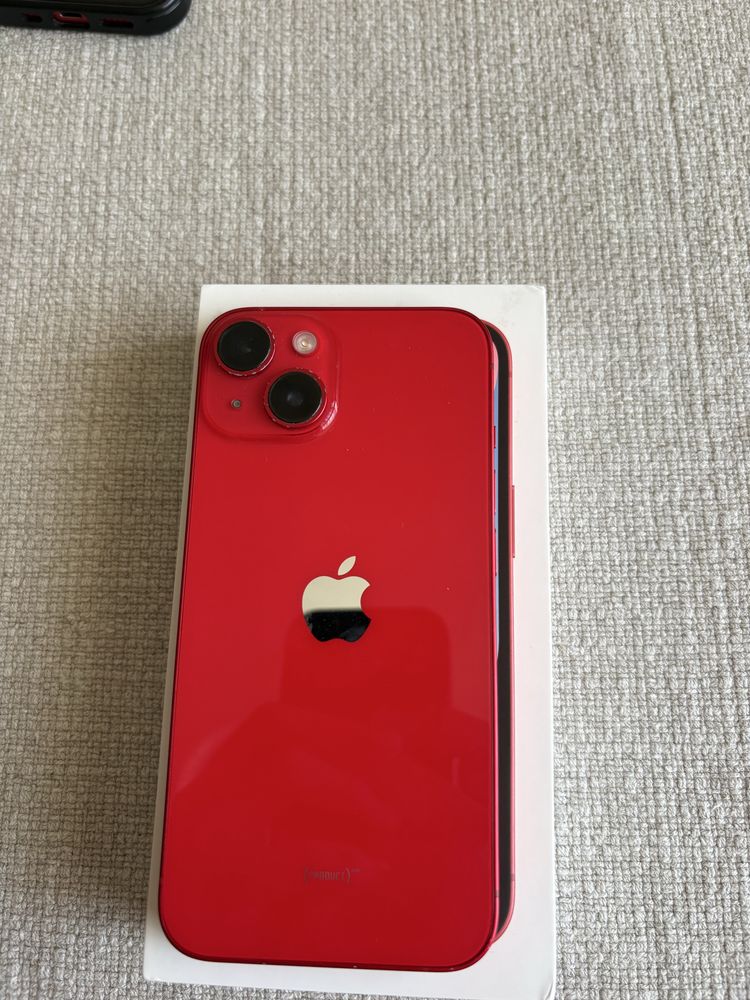 Iphone 14 256gb с калъф и протектор
