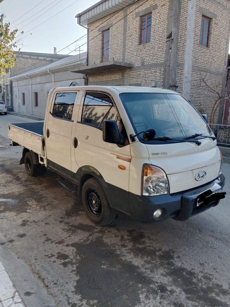 Mashina Hyundai porter