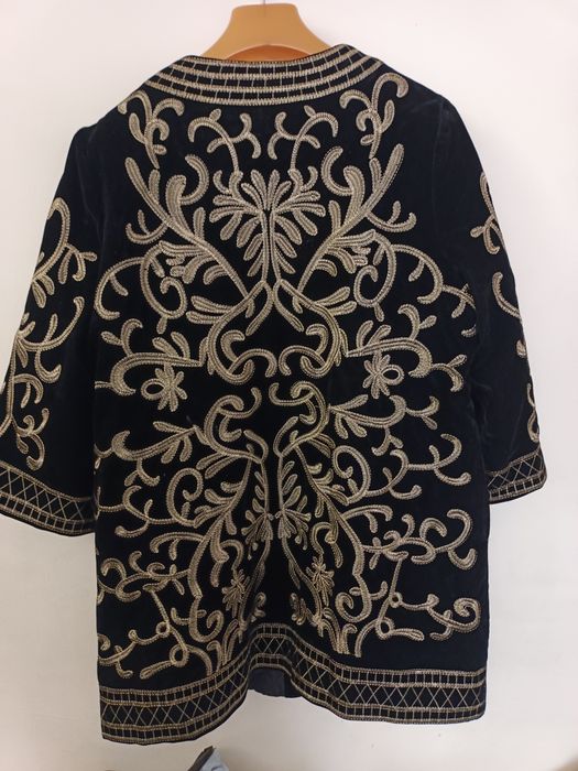 Ayollar uchun qalin jaket