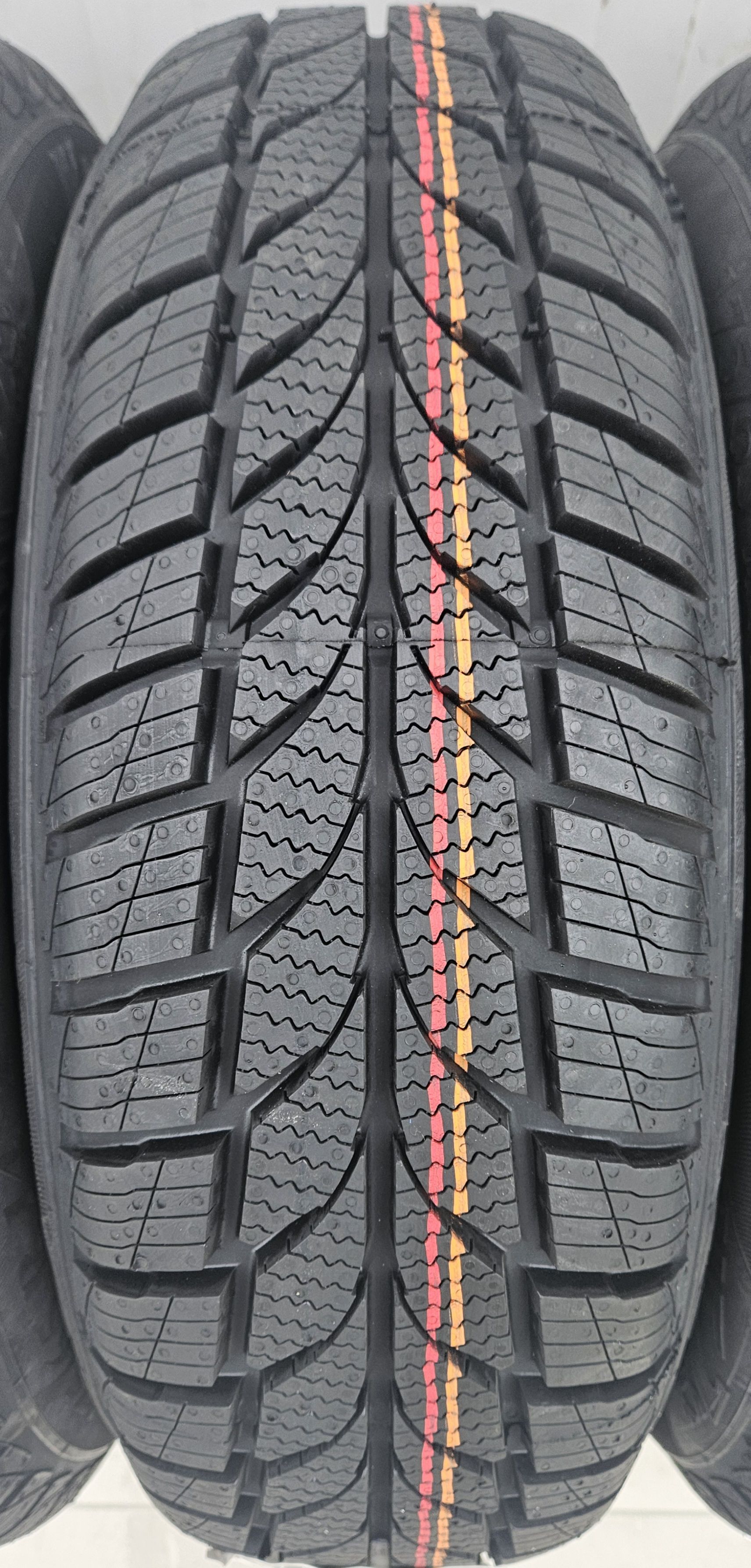 175/65 R14, 82T, VIKING (by Continental), Anvelope mixte M+S