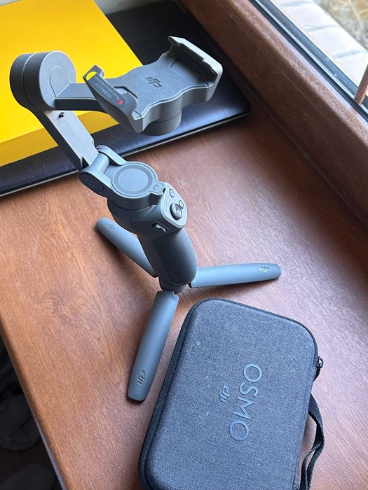 DJI Osmo Mobile 3 — стабилизатор для смартфона