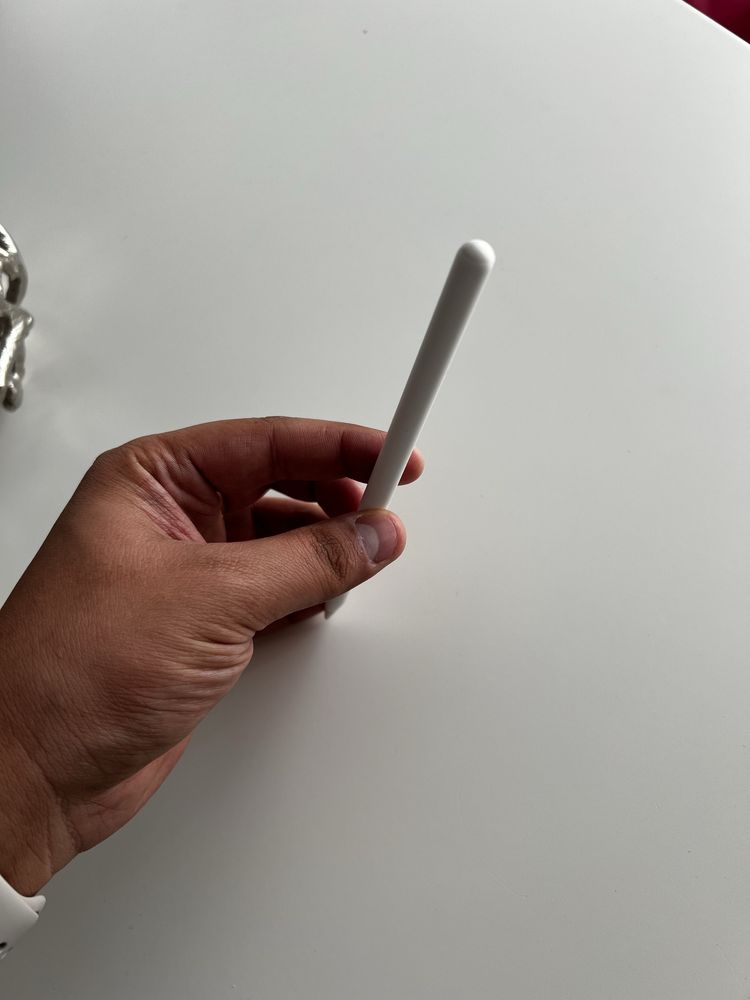Продам Apple Pencil 2