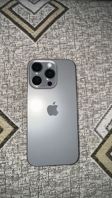 Продам Айфон 16 про