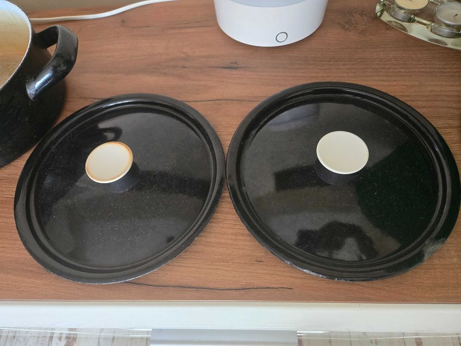 Чугунени тенджери 2бр.