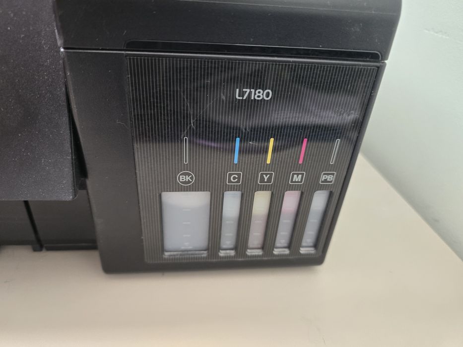 Цветной принтер Epson L7180